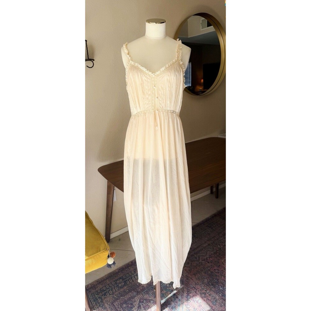 1940s Vanity Fair Bridal Nightgown Pink Lace Pintuck Lingerie Size 34